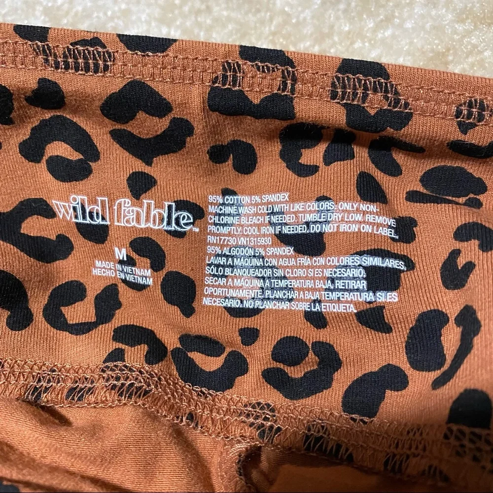 NWT Wild Fable Leopard Print Leggings M - Picture 3 of 4